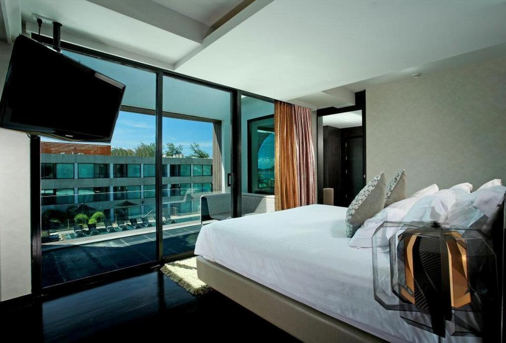 B-Lay Tong Beach Resort Phuket Exterior foto