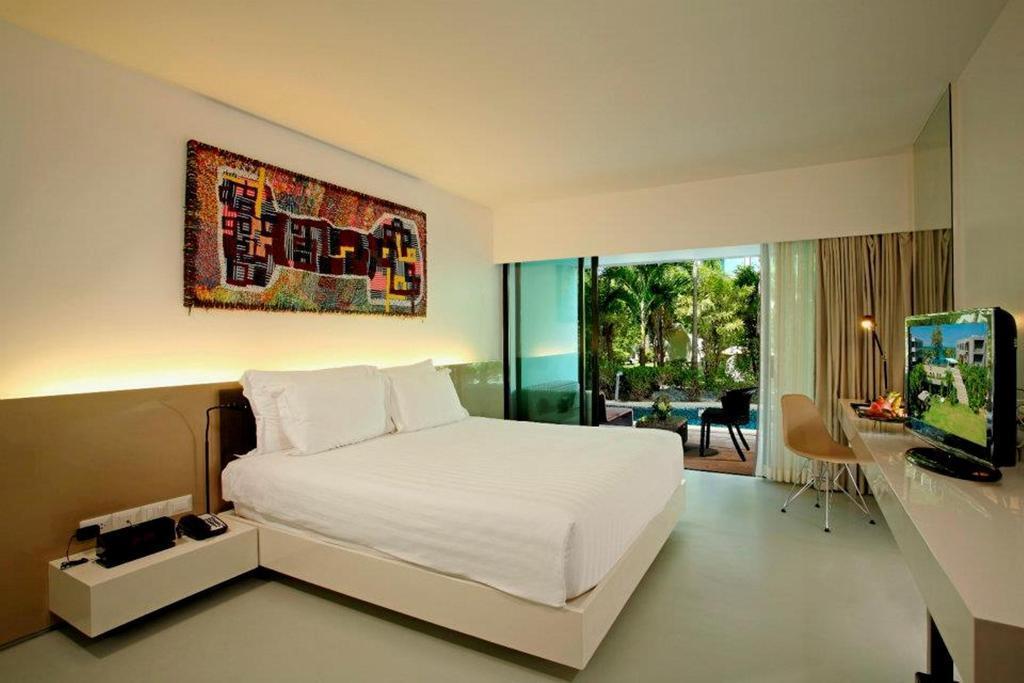 B-Lay Tong Beach Resort Phuket Exterior foto